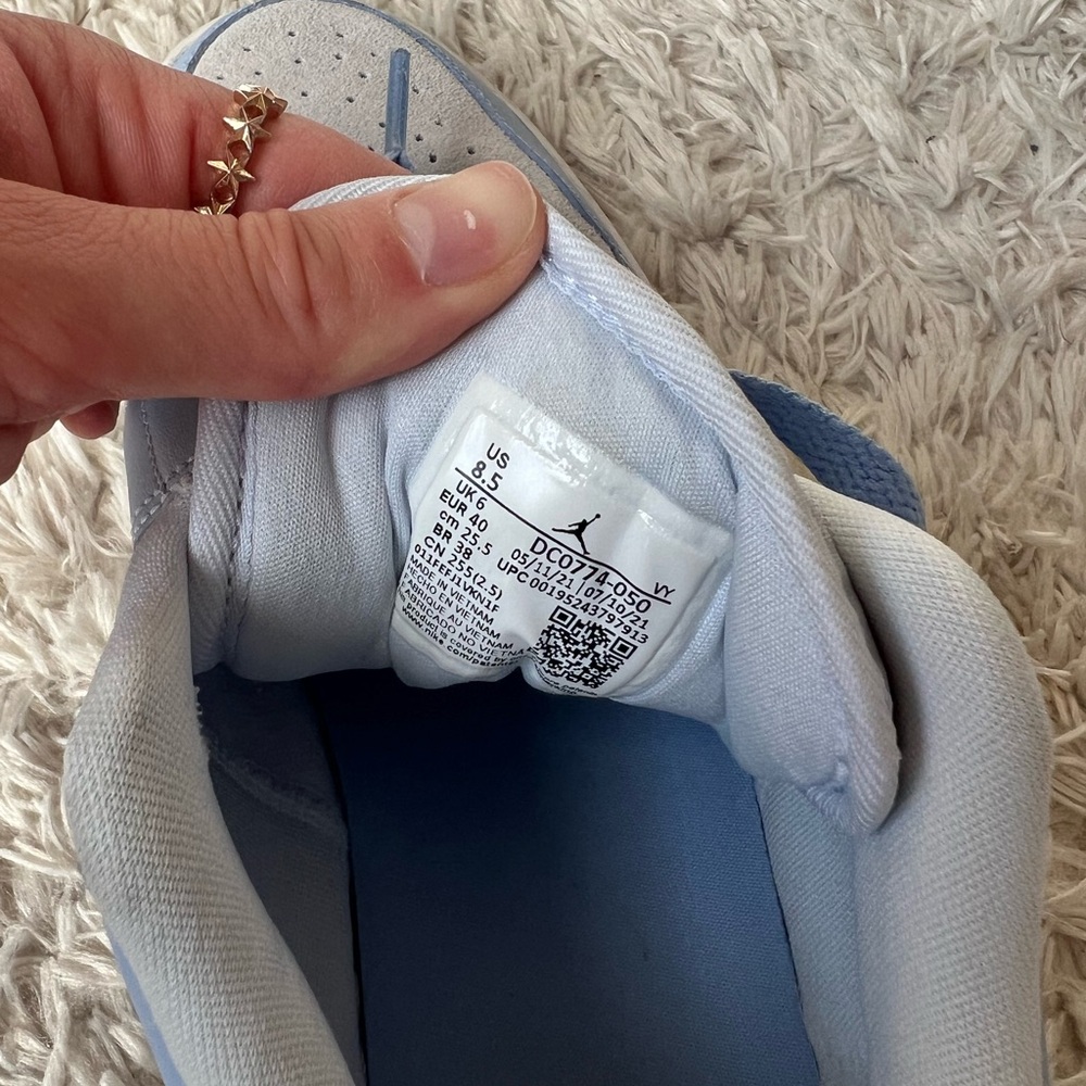 Air Jordan 1 Low Football Grey/White/Aluminum - Picture 4 of 4